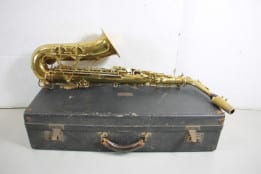 Vintage Style Selmer 19715 Saxophone  Hard Case