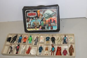 Vintage Star Wars Case w/ 23 Action Figures