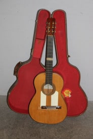 Jose Ramirez No.2 Acoustic Guitar w/Case-Fixer